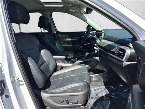 Used 2024 Kia Telluride SX FWD image 24