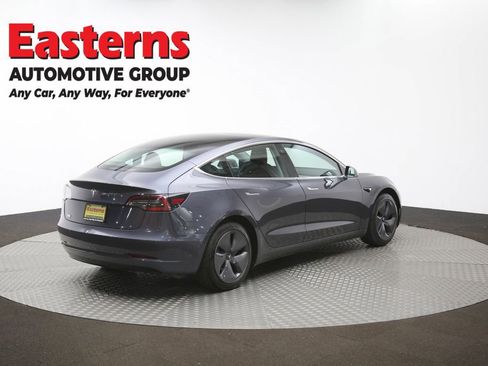 Used 2019 Tesla Model 3 Standard Range image 39