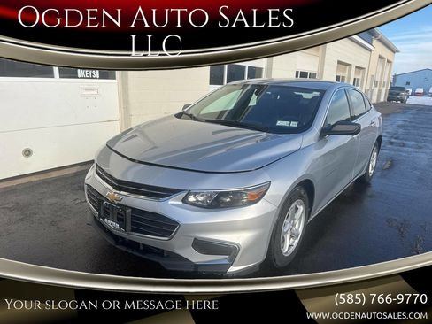 Used 2018 Chevrolet Malibu LS FWD image 2