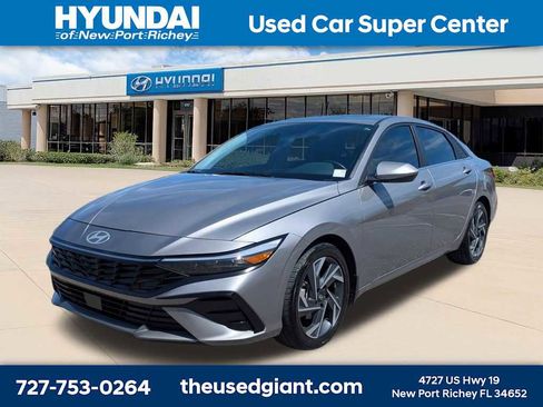 Used 2024 Hyundai Elantra SEL w/ Convenience Package image 1