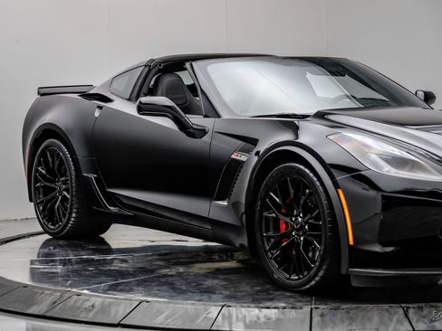Used 2016 Chevrolet Corvette Z06 w/ 2LZ Preferred Equipment Group RWD image 33