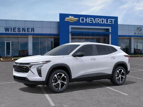 New 2026 Chevrolet Trax RS image 2