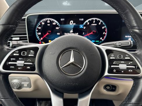 Used 2021 Mercedes-Benz GLS 450 4MATIC image 16