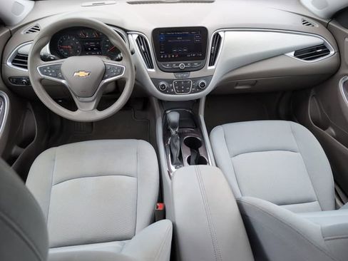Used 2022 Chevrolet Malibu LT image 25