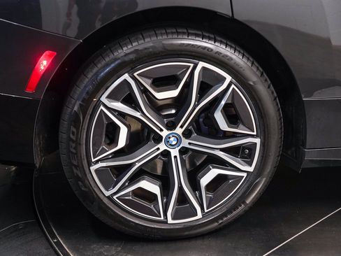 Certified 2024 BMW iX xDrive50 w/ Premium Package AWD/4WD image 11