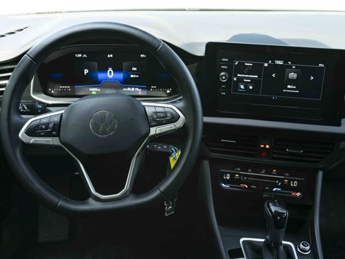 Certified 2025 Volkswagen Jetta S FWD image 18