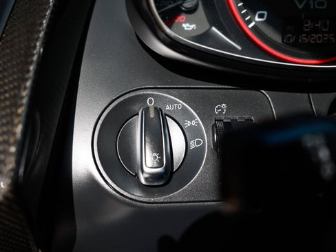 Used 2011 Audi R8 V10 image 46