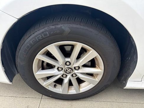 Used 2025 Toyota Camry LE FWD image 12