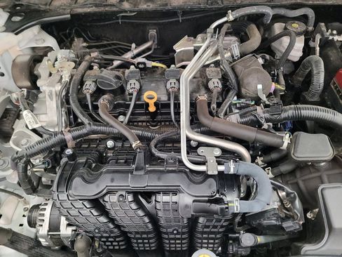 Used 2025 Nissan Altima 2.5 SV FWD image 30