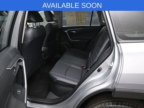 Used 2025 Toyota RAV4 XLE Premium image 28