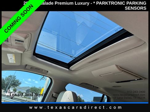 Used 2017 Cadillac Escalade Premium Luxury AWD/4WD image 7