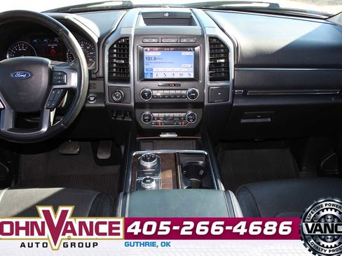 Used 2019 Ford Expedition Platinum image 34