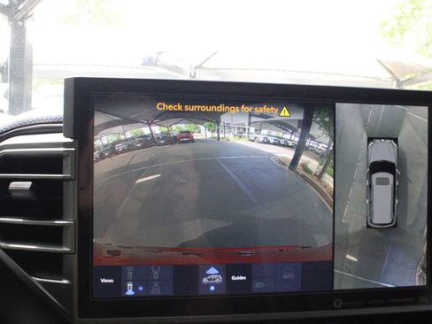 Certified 2023 Toyota Sequoia Platinum AWD/4WD image 38