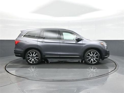 Used 2021 Honda Pilot Touring image 8