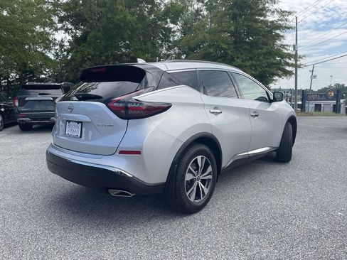 Used 2024 Nissan Murano SV AWD/4WD image 3