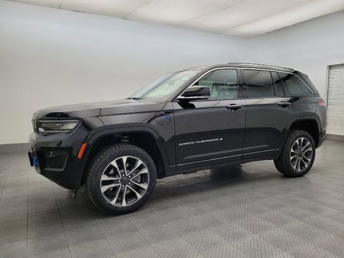 Used 2022 Jeep Grand Cherokee Overland w/ Advanced Protech Group III image 2