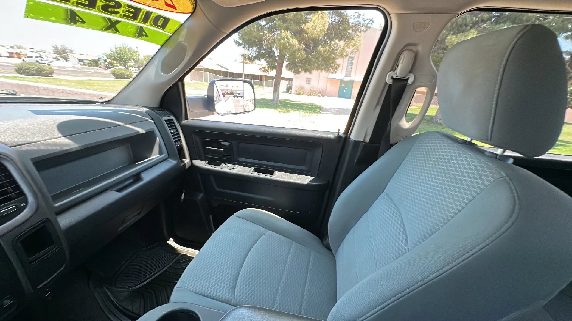 Used 2013 RAM 2500 Tradesman w/ Chrome Appearance Group AWD/4WD image 19
