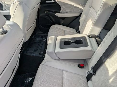 Used 2025 Mitsubishi Outlander SEL image 26