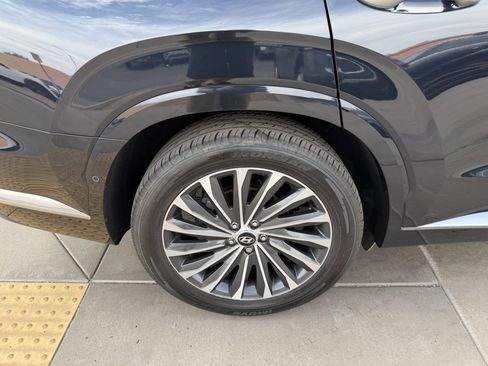 Used 2023 Hyundai Palisade Calligraphy w/ Cargo Package image 15