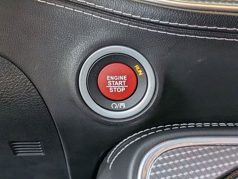 Used 2022 Dodge Challenger SRT Hellcat RWD image 15