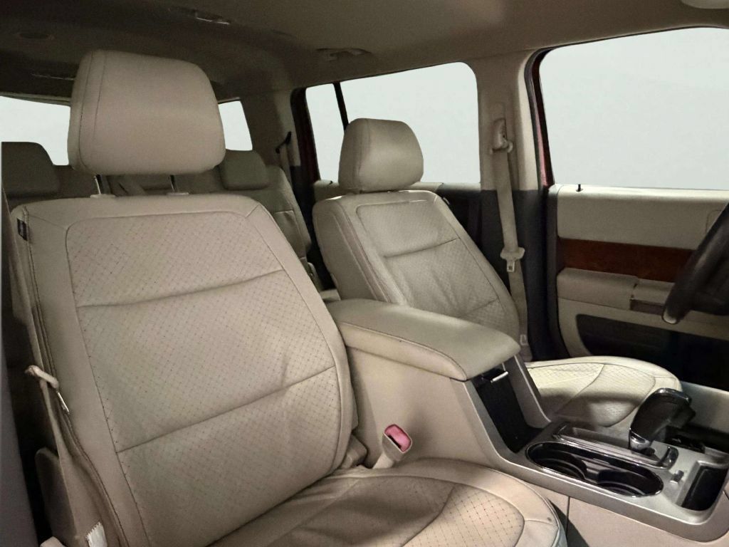 Used 2011 Ford Flex Limited FWD image 30