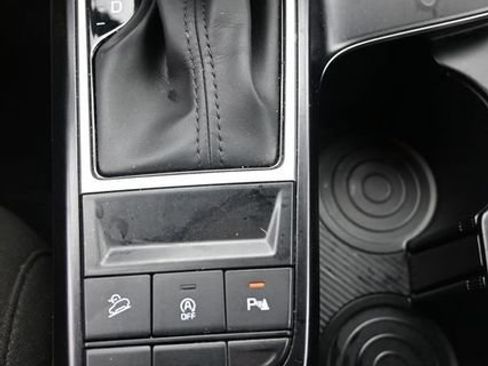 Used 2026 Kia Sportage LX FWD image 24