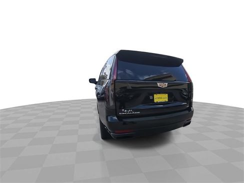 Used 2024 Cadillac Escalade ESV Sport w/ Touring Package image 7