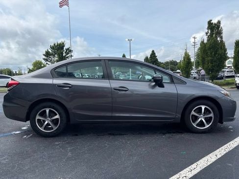 Used 2015 Honda Civic SE image 4