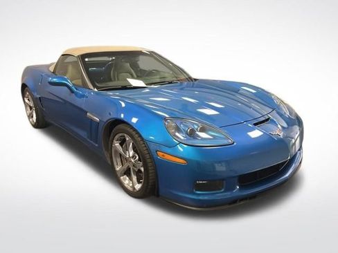 Used 2010 Chevrolet Corvette Grand Sport w/ Preferred Equipment Group image 7