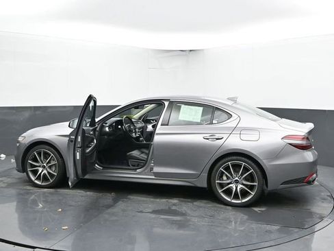 Used 2025 Genesis G70 2.5T image 54