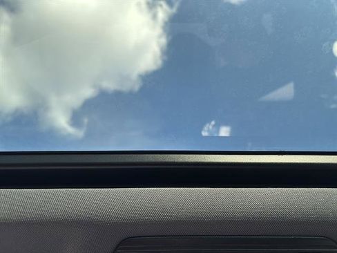 New 2025 Volkswagen Tiguan SE R-Line image 23