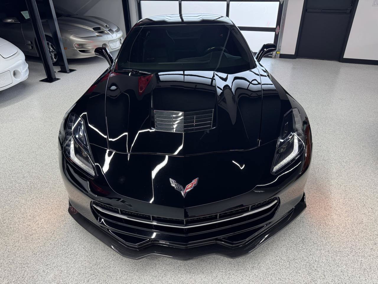Used 2019 Chevrolet Corvette Stingray Coupe w/ 1LT RWD image 24