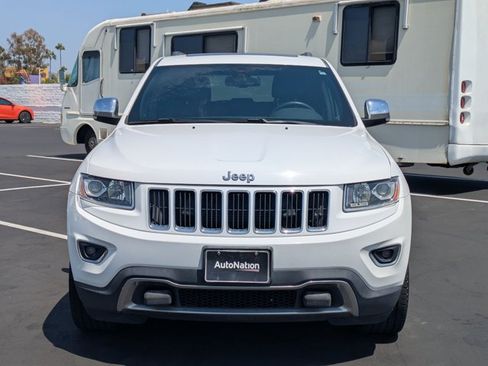 Used 2014 Jeep Grand Cherokee Limited w/ Trailer Tow Group IV AWD/4WD image 2
