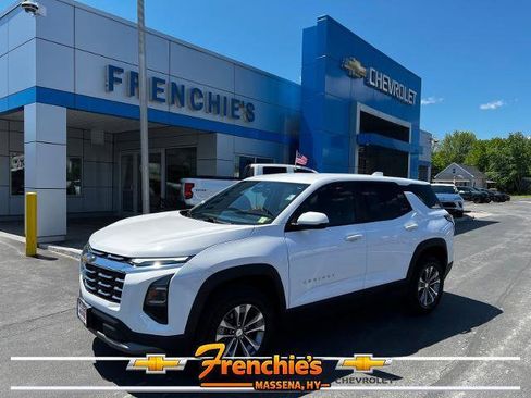 Used 2025 Chevrolet Equinox LT AWD/4WD image 1