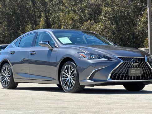 Used 2023 Lexus ES 300h w/ Premium Package FWD image 7