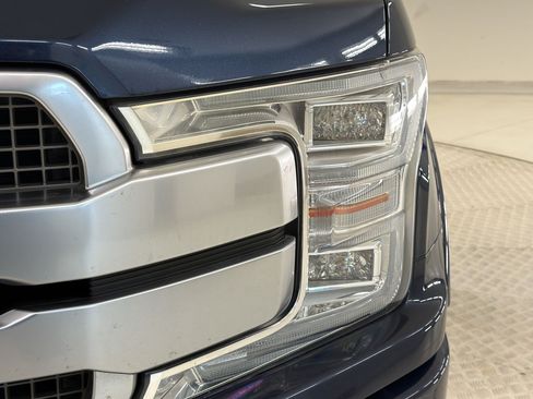 Used 2018 Ford F150 Platinum w/ Equipment Group 701A Luxury AWD/4WD image 11