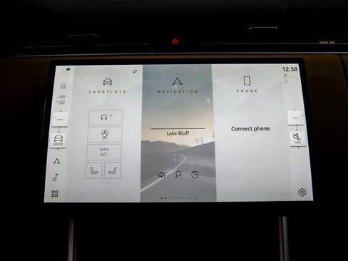 New 2026 Land Rover Range Rover SE image 18