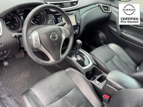 Used 2016 Nissan Rogue SL w/ SL Premium Package image 17