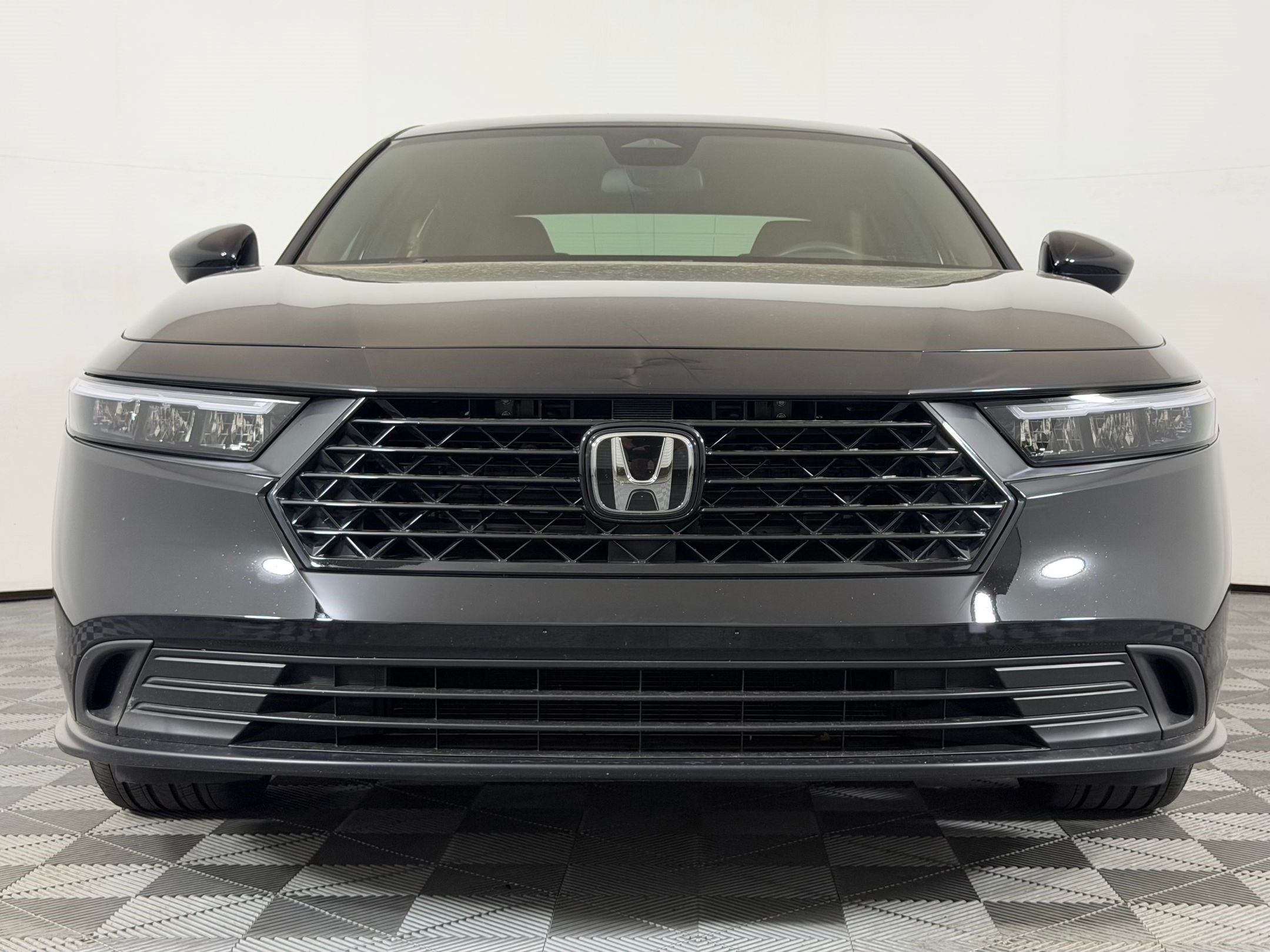 Used 2025 Honda Accord Sport image 6
