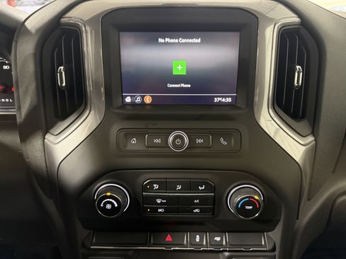 Used 2020 Chevrolet Silverado 1500 W/T image 23