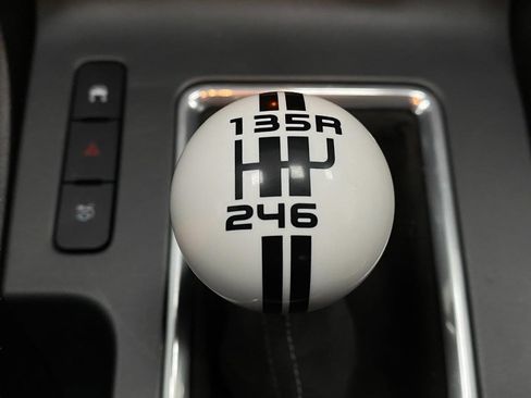 Used 2010 Ford Mustang Shelby GT500 image 24