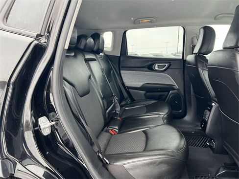Used 2022 Jeep Compass Latitude w/ Convenience Group image 18