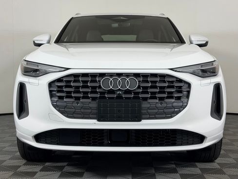 Used 2025 Audi Q5 Premium AWD/4WD image 6