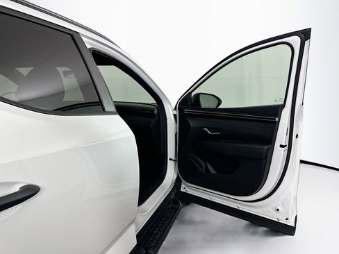 Used 2024 Hyundai Santa Cruz SEL w/ Activity Package FWD image 32