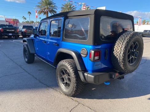 Used 2024 Jeep Wrangler Willys image 7