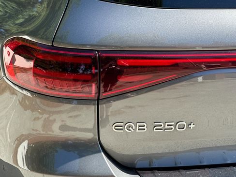 Certified 2024 Mercedes-Benz EQB 250+ image 41