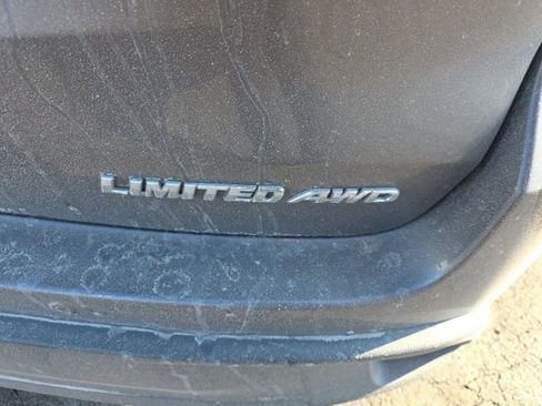 Used 2015 Toyota Highlander Limited Platinum image 12