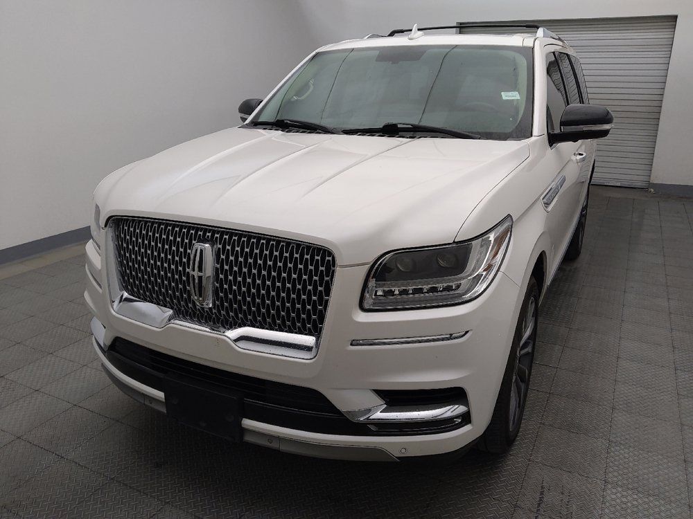 Used 2018 Lincoln Navigator Select w/ Cargo Package RWD image 15