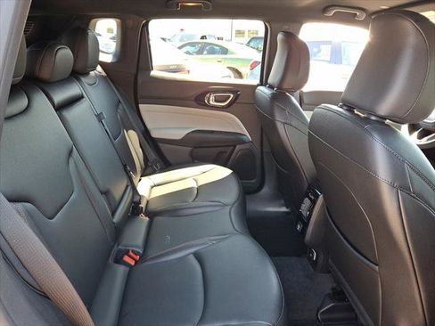 Certified 2024 Jeep Compass Limited AWD/4WD image 15