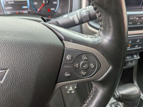 Used 2017 Chevrolet Colorado Z71 image 16